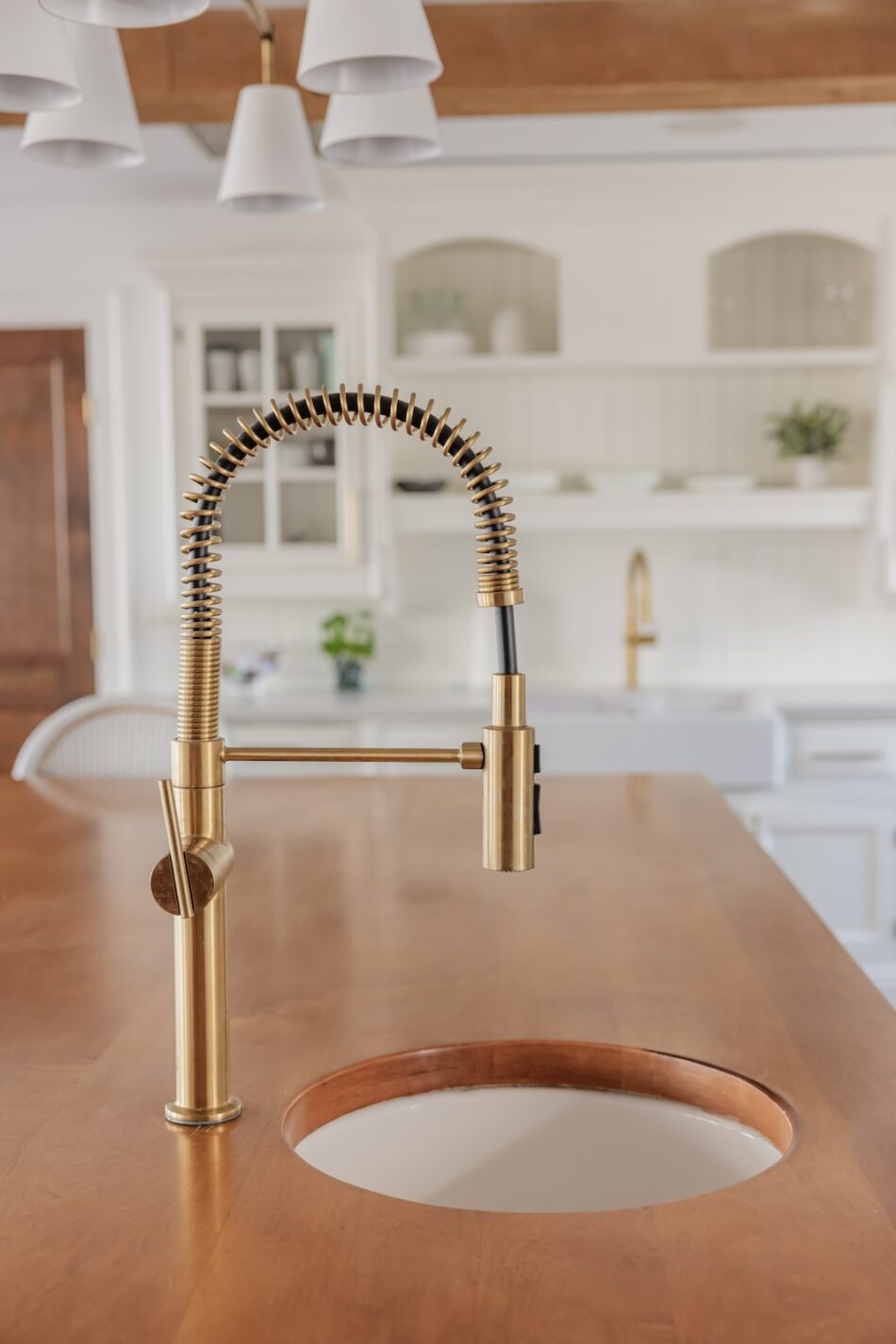 kitchen-island-sink-gold-faucet