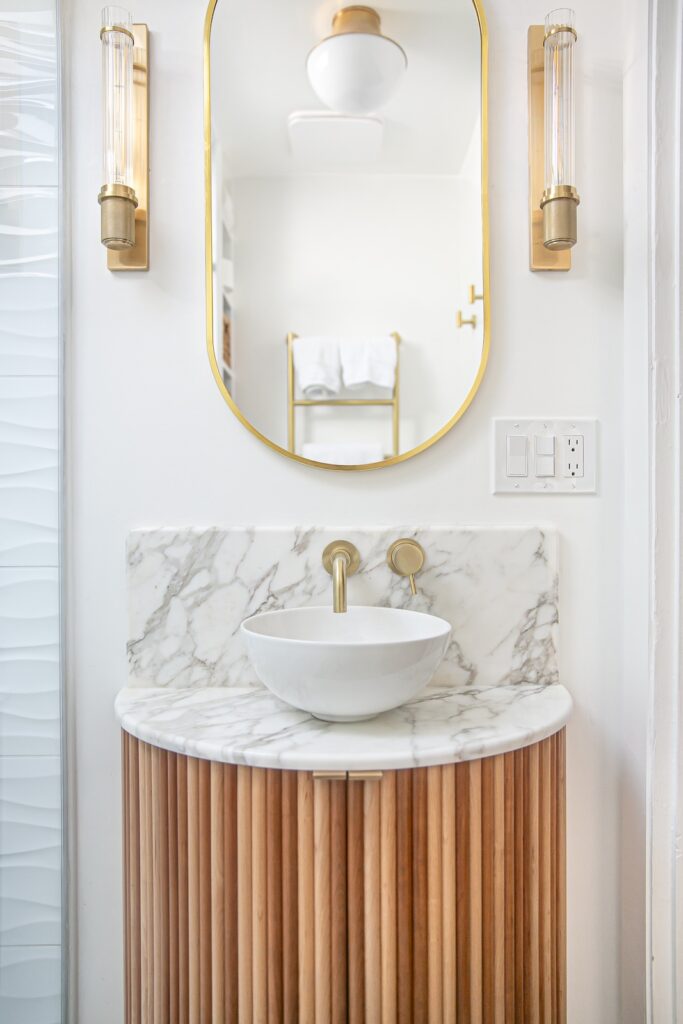 newport ri bathroom Rebecca Staub Staging and Design