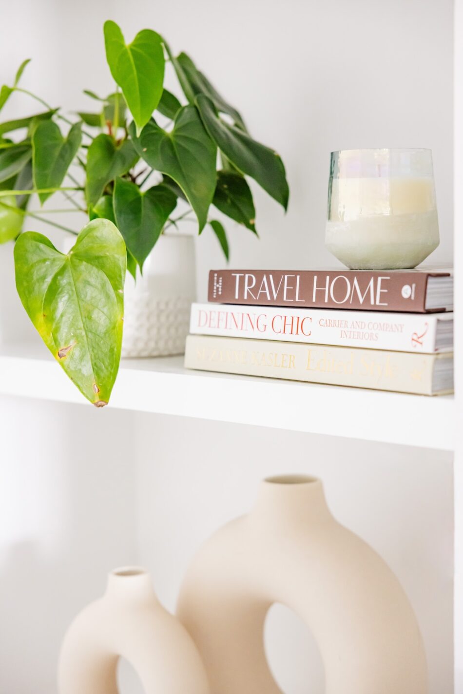 shelf-decor-candle-books-vases