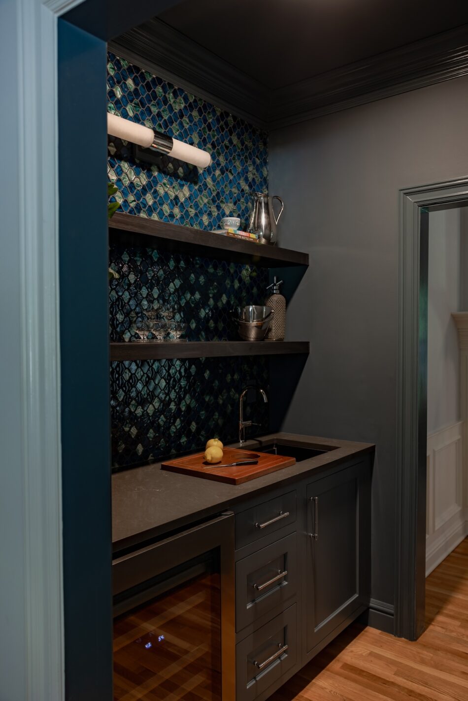 rebecca-staub-staging-and-design-wet-bar-design