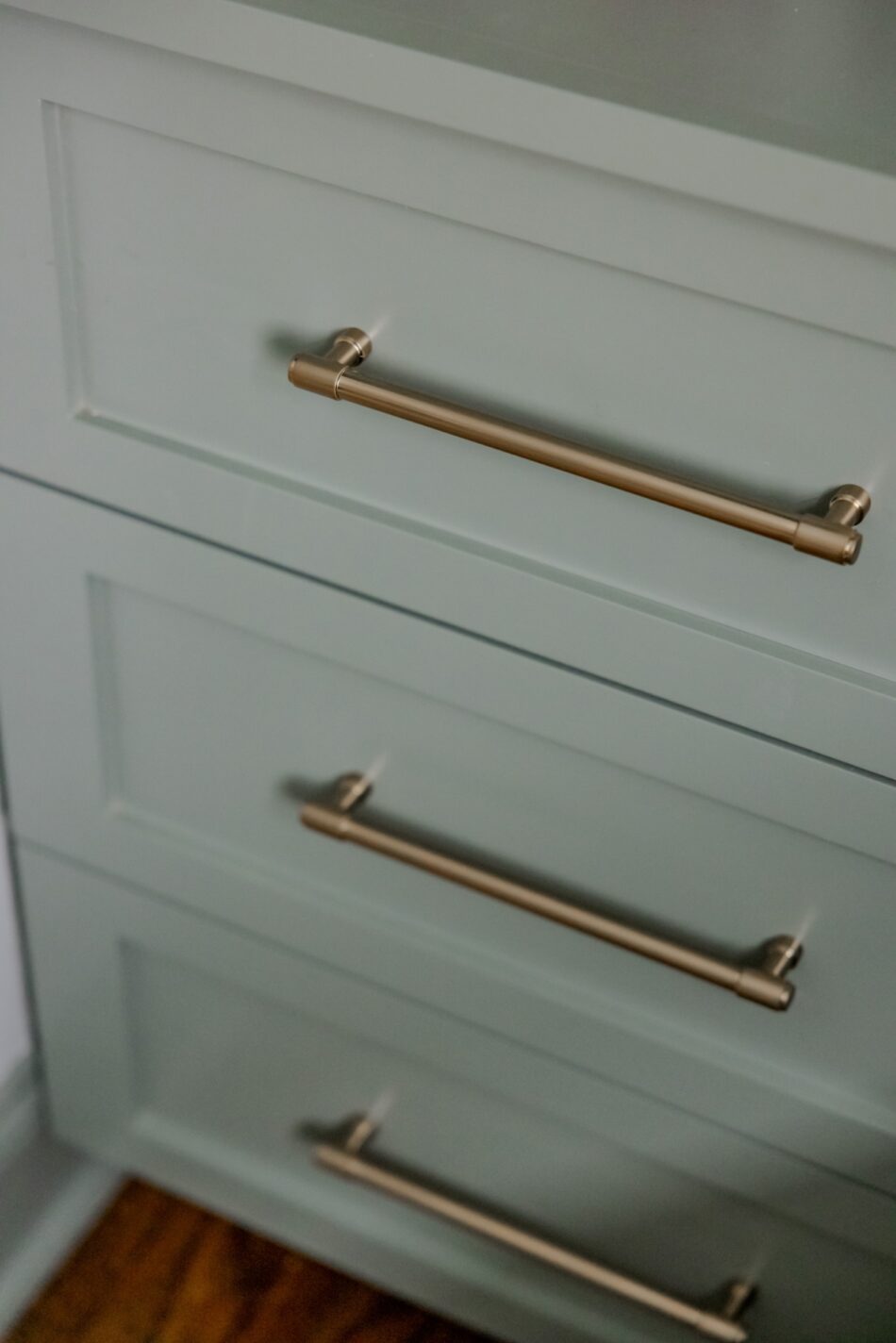 drawer-details-rebecca-staub-staging-and-design-home-office