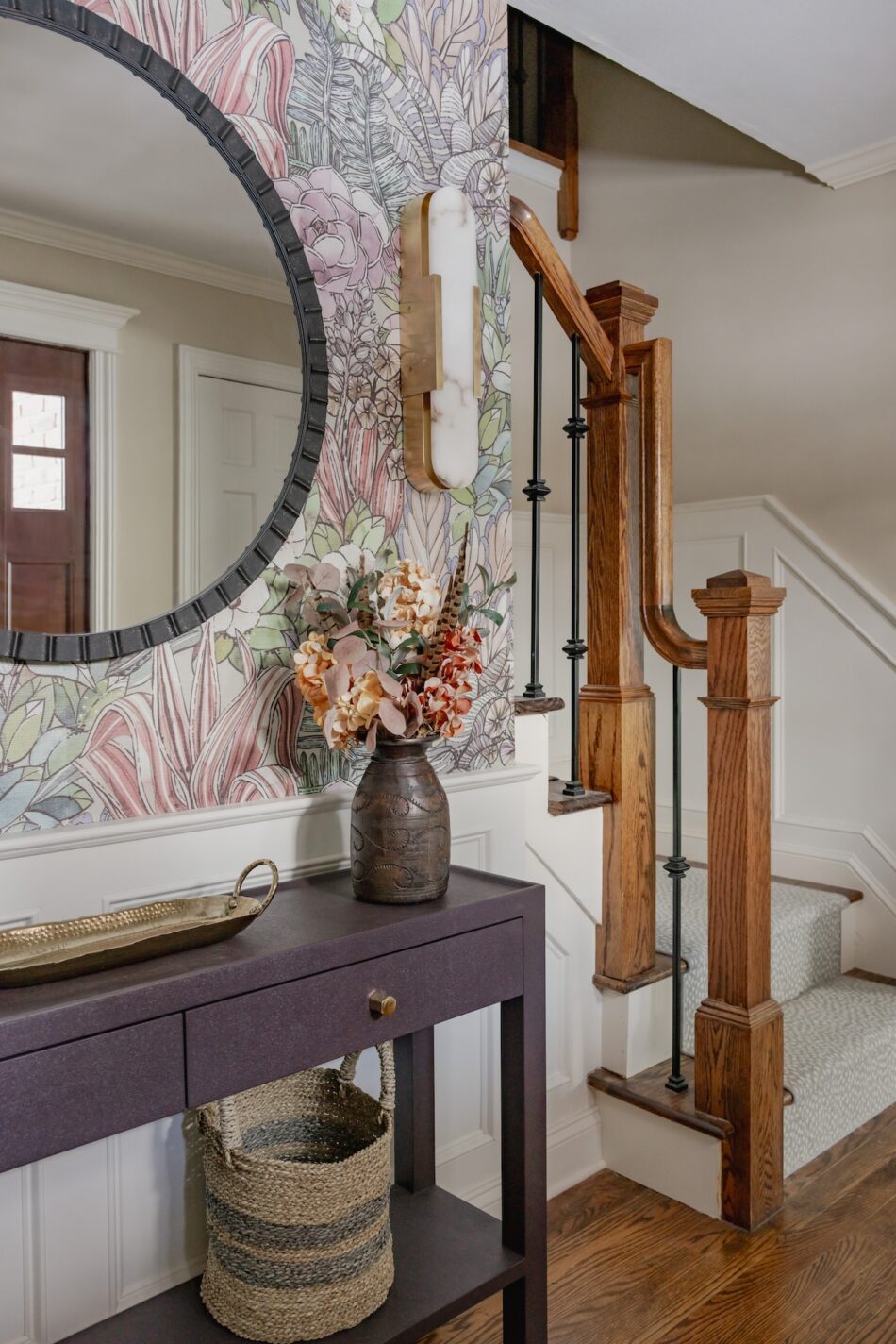 entryway-interior-design-rebecca-staub-staging-and-design