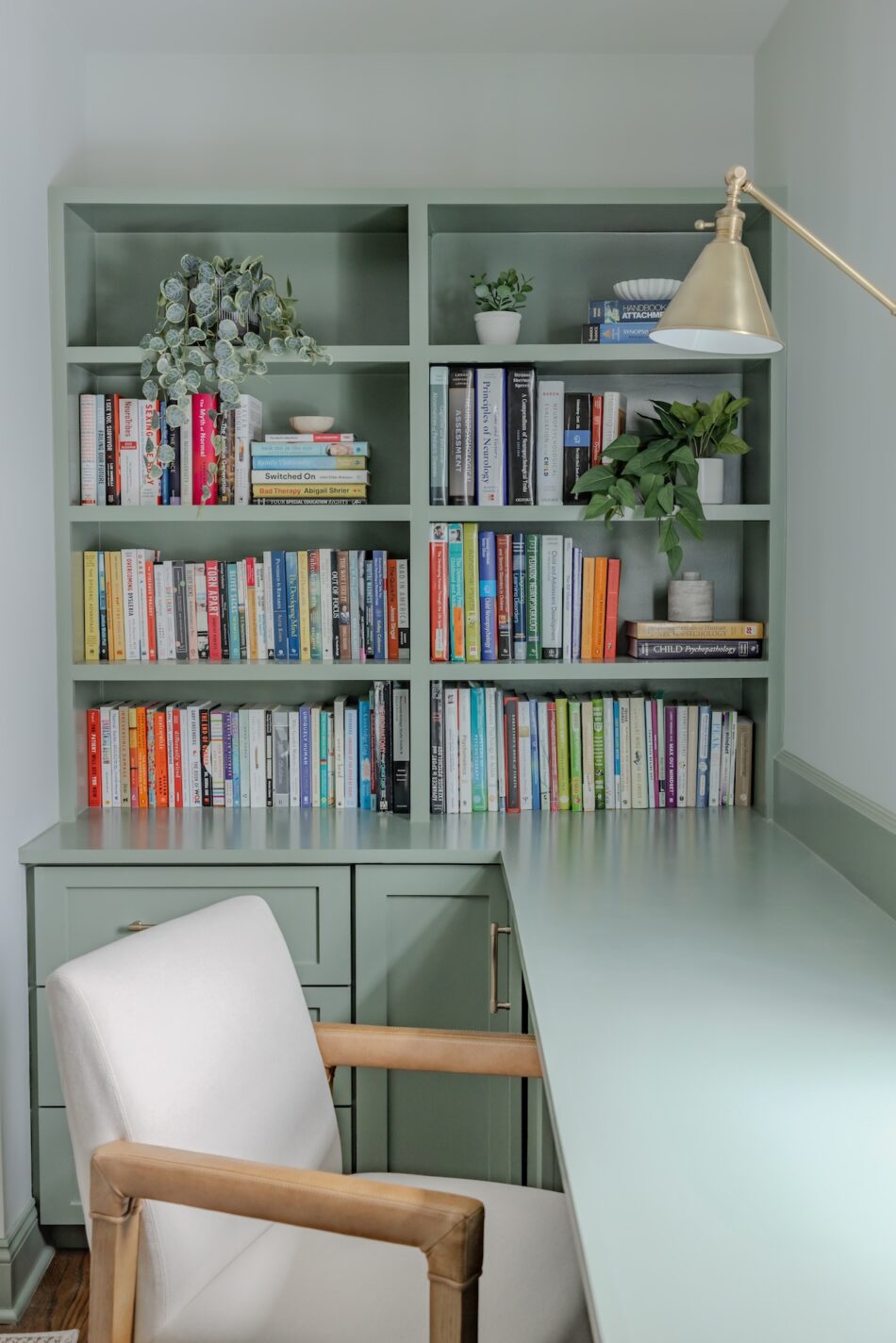 ridgefield-ct-built-in-desk-home-office