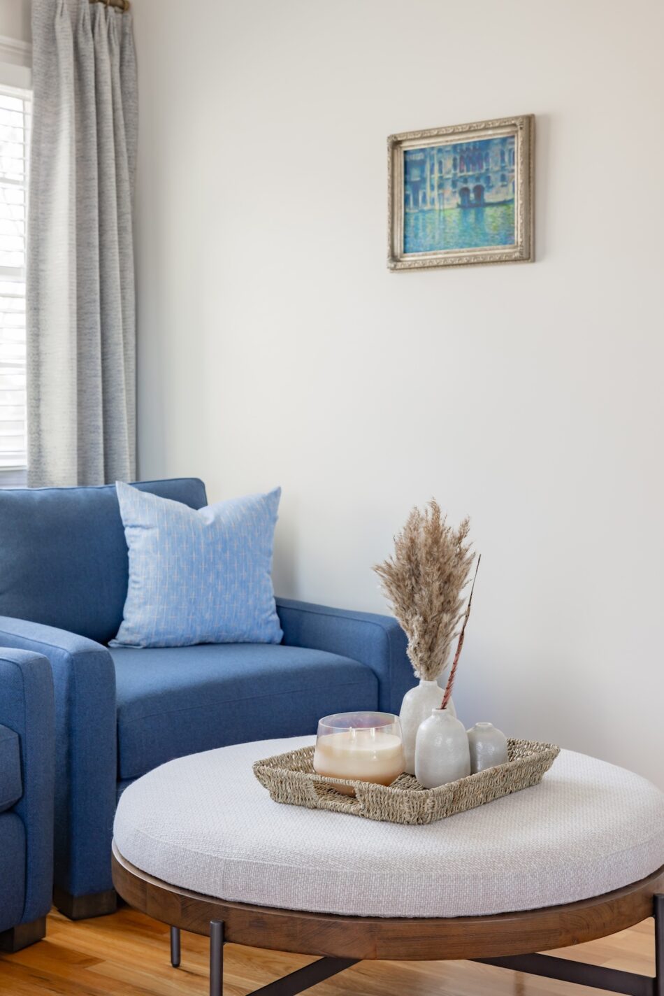 rebecca-staub-bedroom-design-accent-chairs