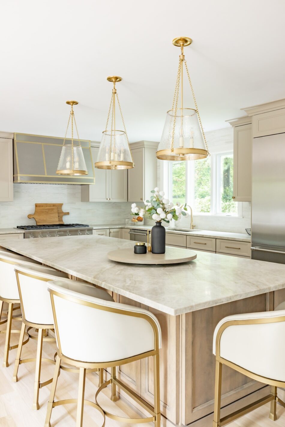 kitchen-island-stools-beck-haus-interior-design